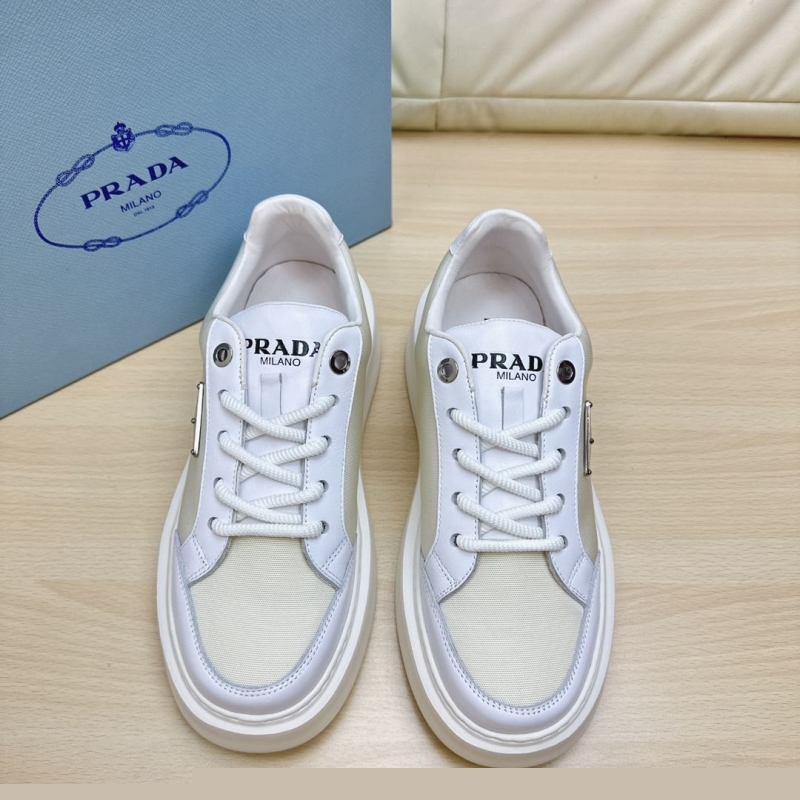Pra*a casual shoes
